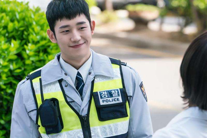 丁海寅Ins粉丝多少了：丁海寅在Ins上的最新粉丝数据